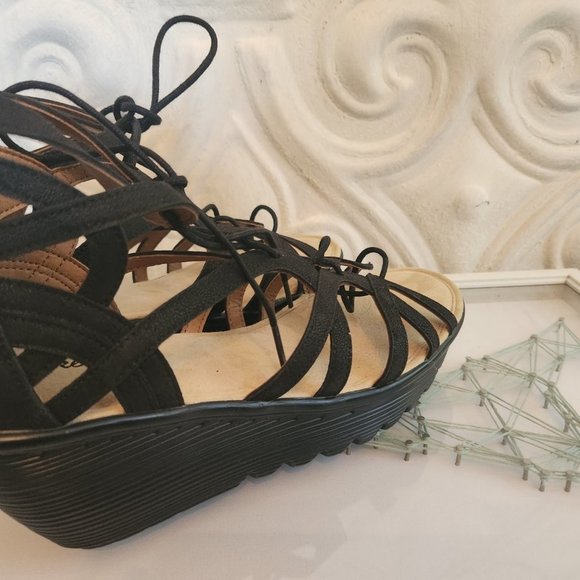 EUC Skechers Black Gladiator Style, Lace Up Wedge Sandals. Size 8.5 - Picture 11 of 15